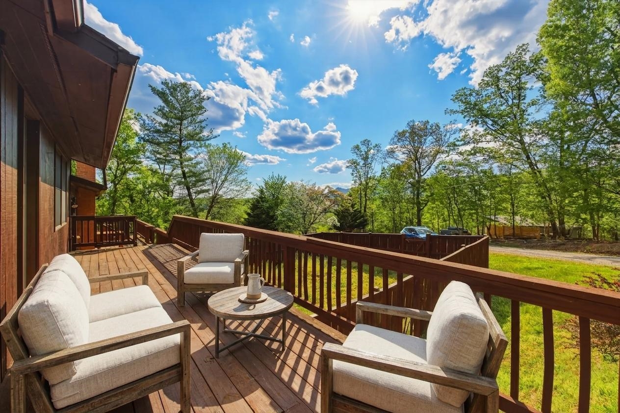 455 Woodside Drive Rileyville, VA 22650 - Photo 7 of 56