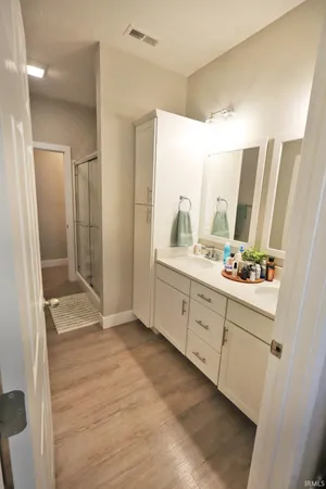 $525,000 | 19202 Braeburn Drive, Evansville, IN 47725