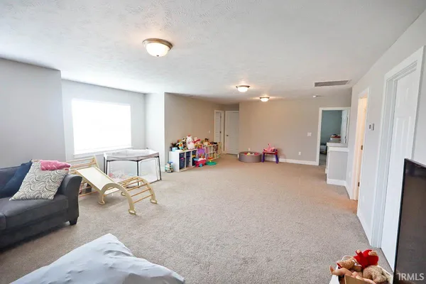 $525,000 | 19202 Braeburn Drive, Evansville, IN 47725