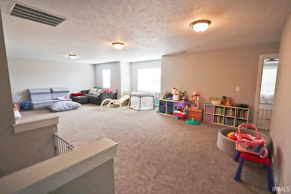 $525,000 | 19202 Braeburn Drive, Evansville, IN 47725