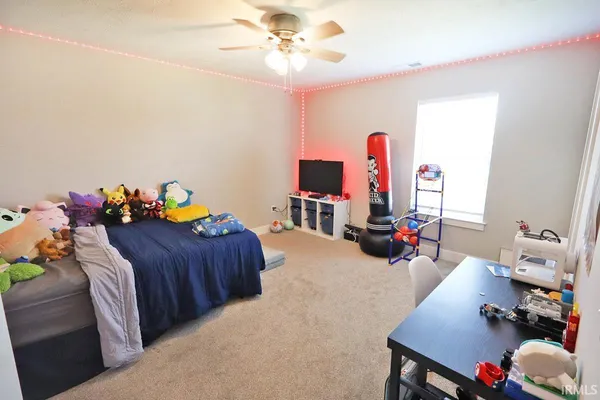 $525,000 | 19202 Braeburn Drive, Evansville, IN 47725