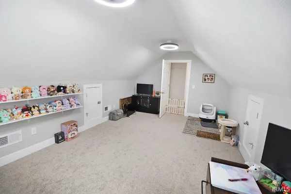 $525,000 | 19202 Braeburn Drive, Evansville, IN 47725