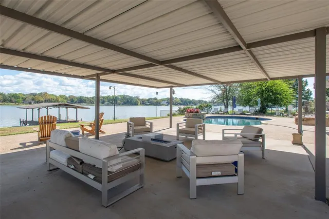 $675,000 | 134 Spruce Trail, Gun Barrel City, TX 75156