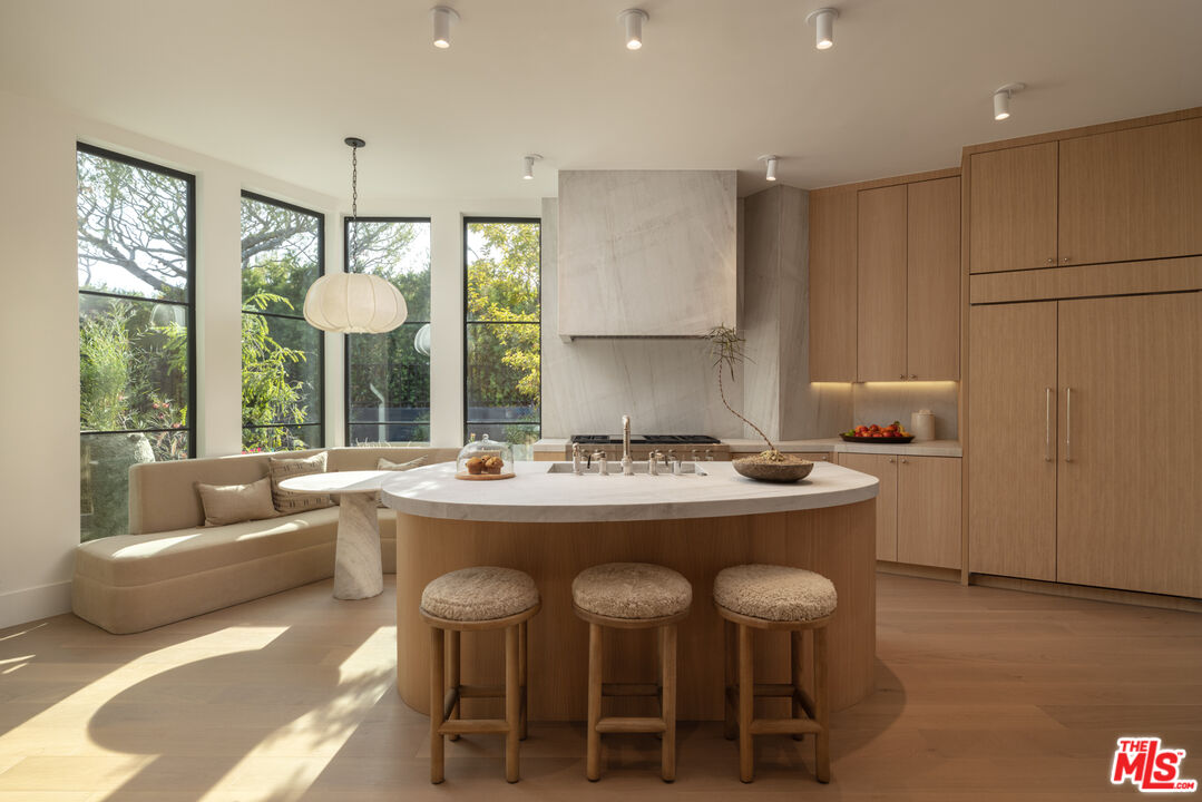 1122 La Altura Road Beverly Hills, CA 90210 - Photo 11 of 44