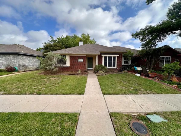 $314,900 | 550 Lee Drive, Coppell, TX 75019