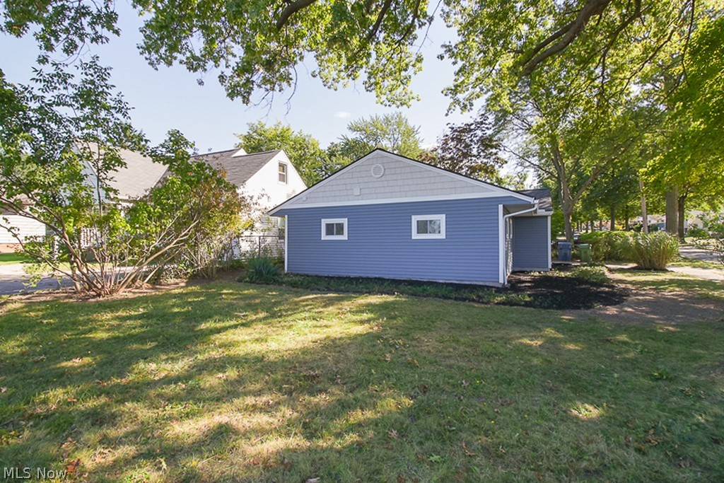 11343 Snow Road Parma Heights, OH 44130 - Photo 25 of 26