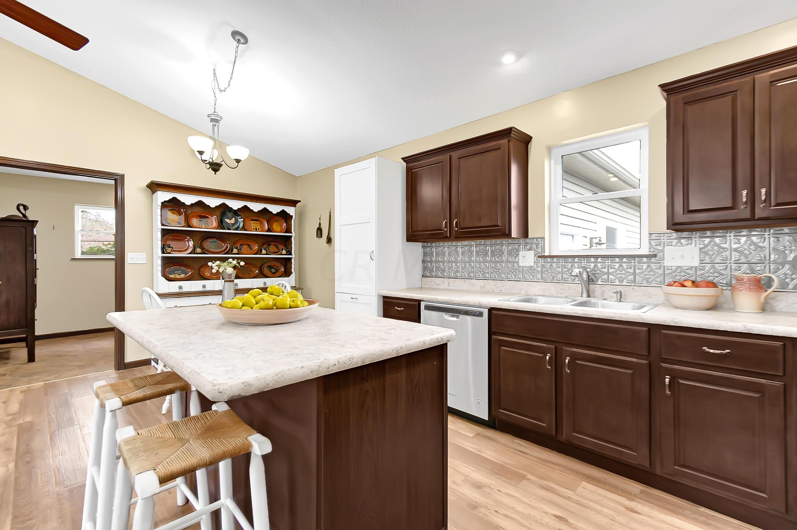 2668 Warrensburg Road Delaware, OH 43015 - Photo 10 of 31