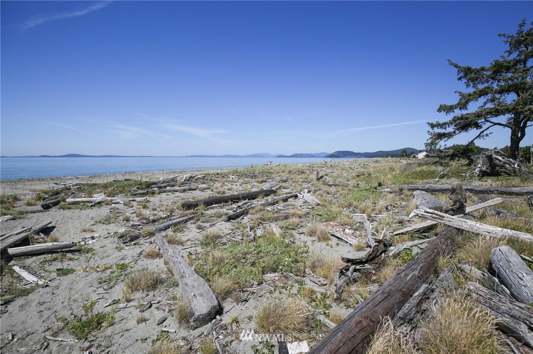 904 East Riley Road Oak Harbor, WA 98277 - Photo 15 of 37 Gallery Image 15