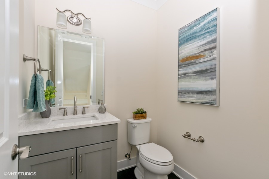 664 Elm Street Deerfield, IL 60015 - Photo 15 of 19