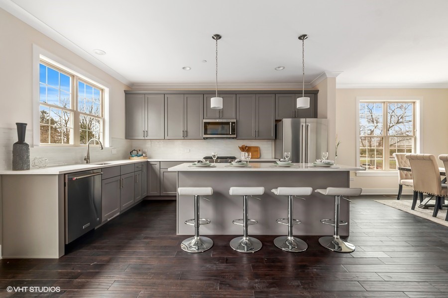 664 Elm Street Deerfield, IL 60015 - Photo 6 of 19