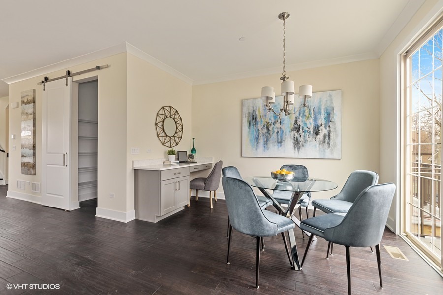 664 Elm Street Deerfield, IL 60015 - Photo 8 of 19