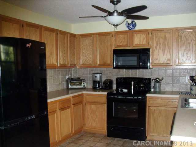 3114 Riverside Drive, Unit 89 Lexington, NC 27292 - Photo 9 of 16 Gallery Image 9