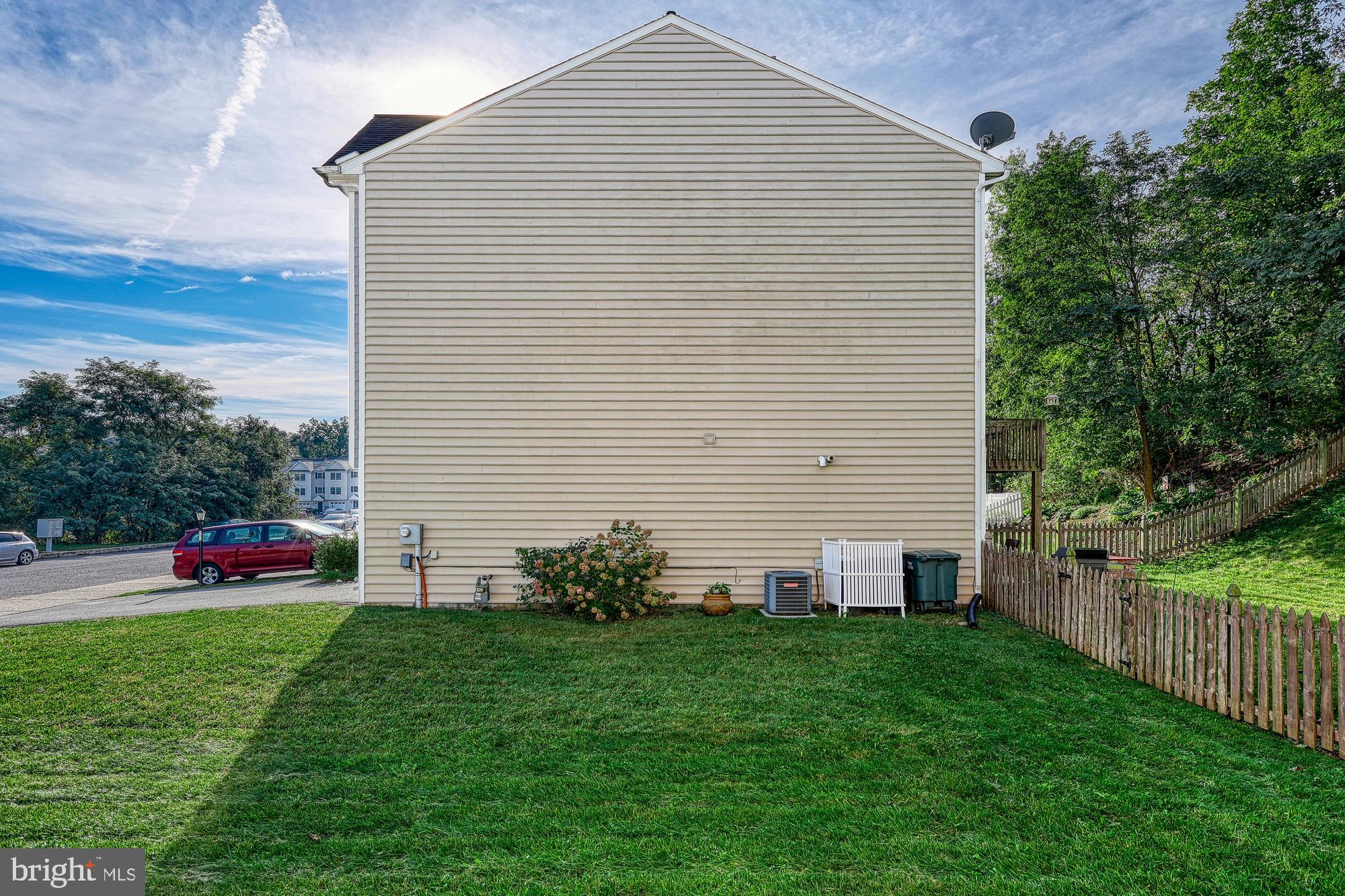 600 Kentwell Drive York, PA 17406 - Photo 4 of 37 Gallery Image 4