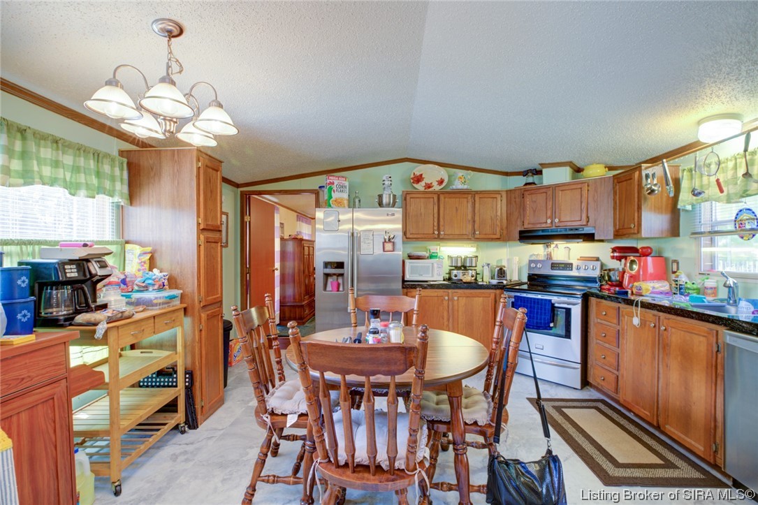 1617 Old State Road Henryville, IN 47126 - Photo 4 of 22