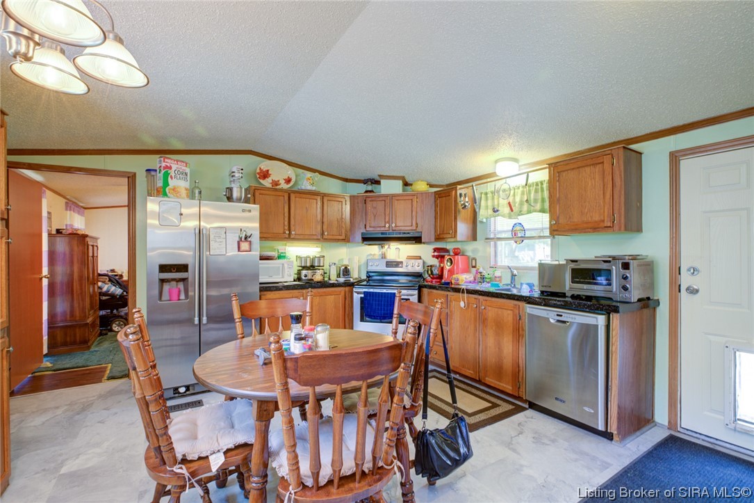 1617 Old State Road Henryville, IN 47126 - Photo 5 of 22