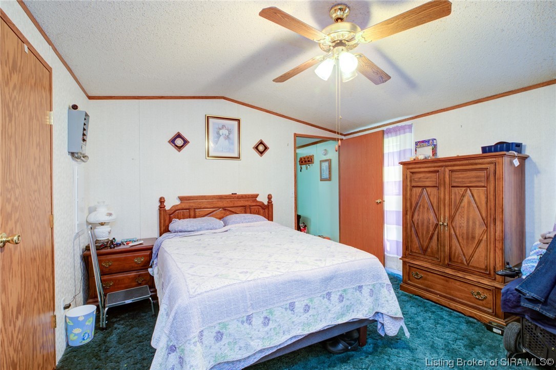 1617 Old State Road Henryville, IN 47126 - Photo 9 of 22