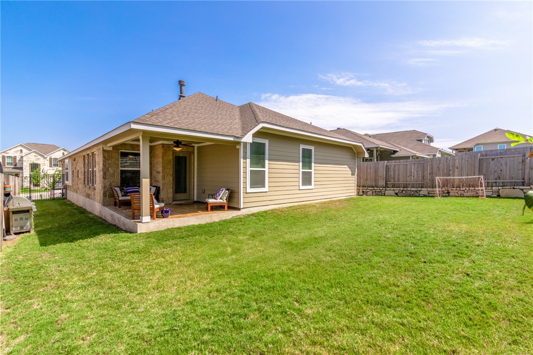 219 Prato Place Georgetown, TX 78628 - Photo 17 of 25 Back of Home