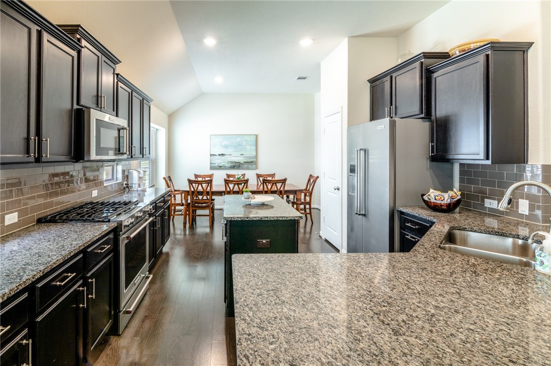 219 Prato Place Georgetown, TX 78628 - Photo 5 of 25 Granite in Center Island Kitchen *Kitchen Aid Appliances + Refrigerator Conveys with Lease