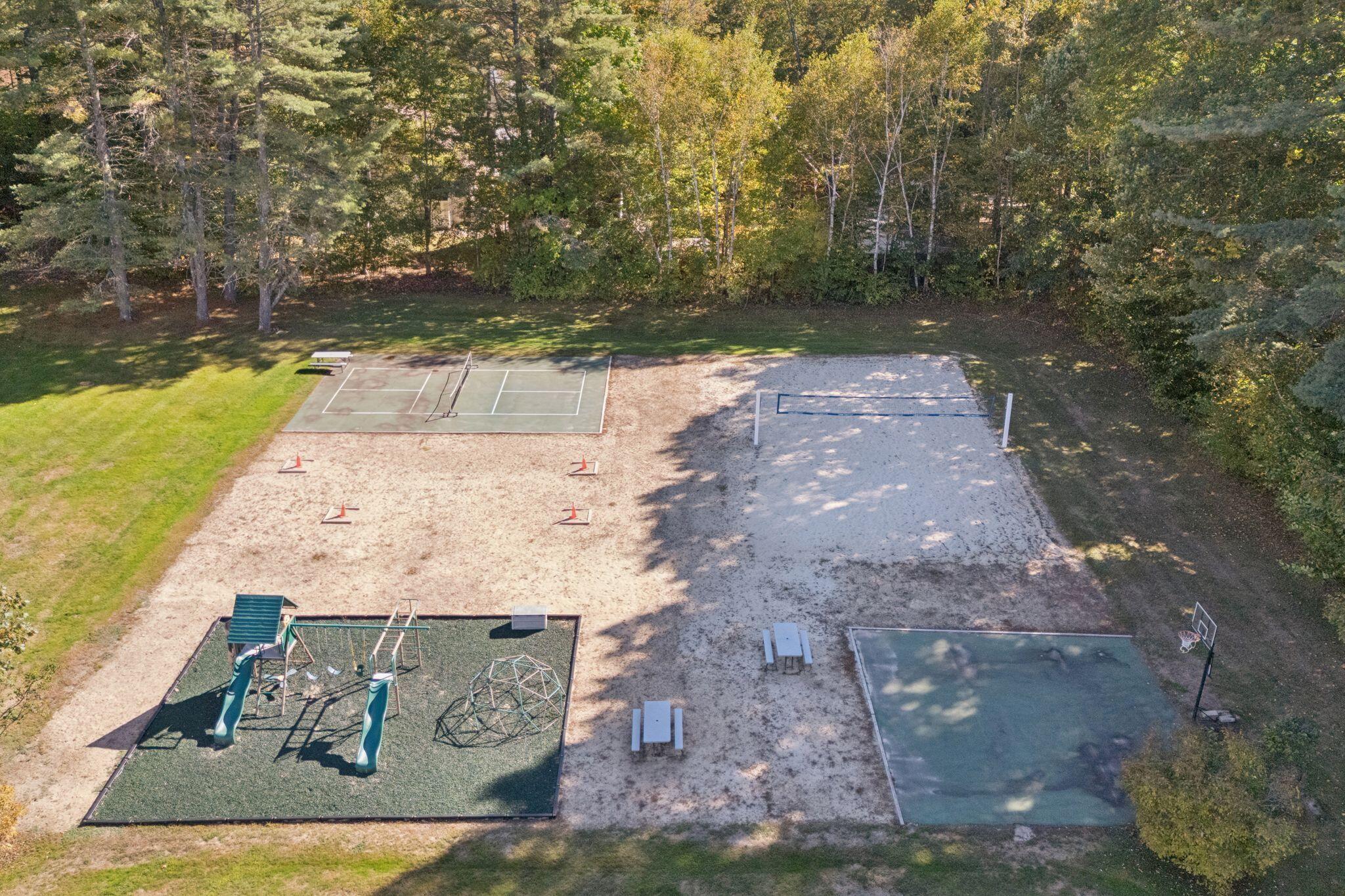 83 Hydrangea Circle, Unit 11 Naples, ME 04055 - Photo 11 of 16