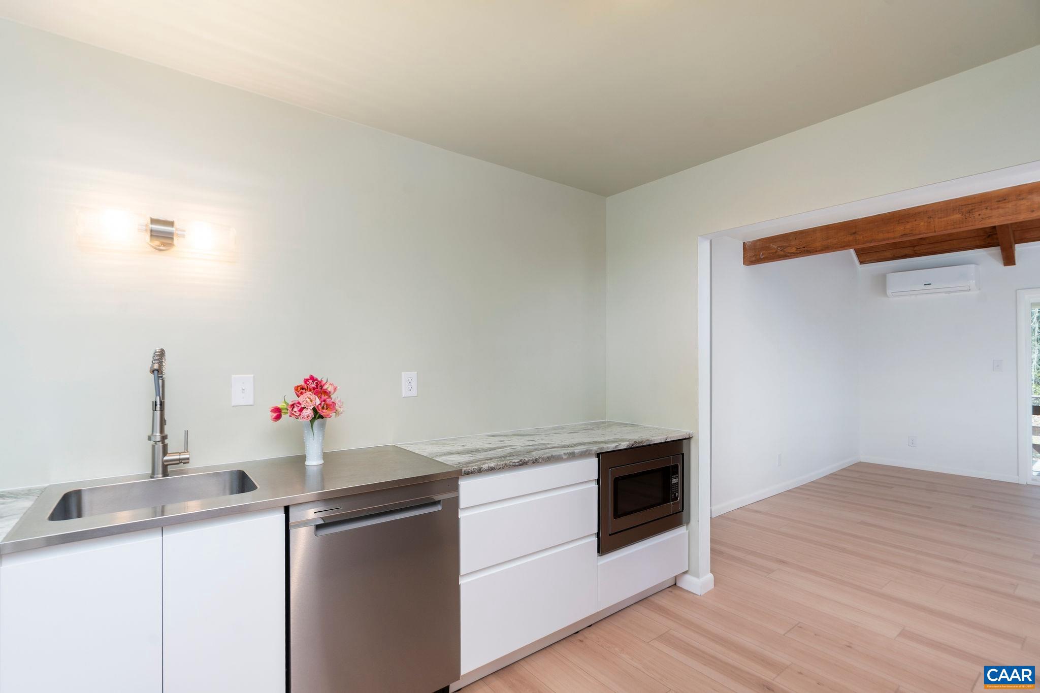 375 Fence Road Earlysville, VA 22936 - Photo 6 of 35