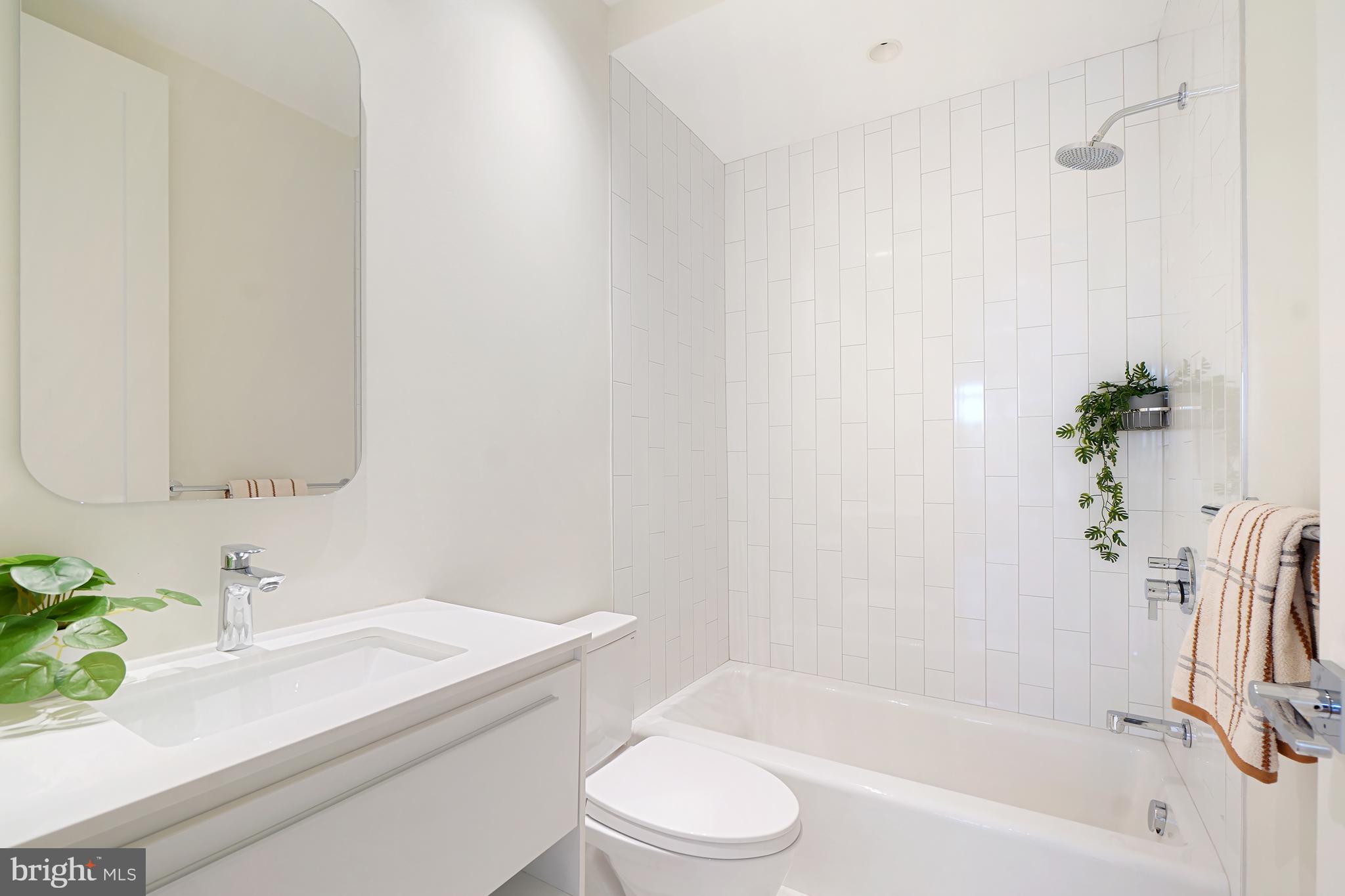 270 15th Street Southeast, Unit 202 Washington, DC 20003 - Photo 26 of 27