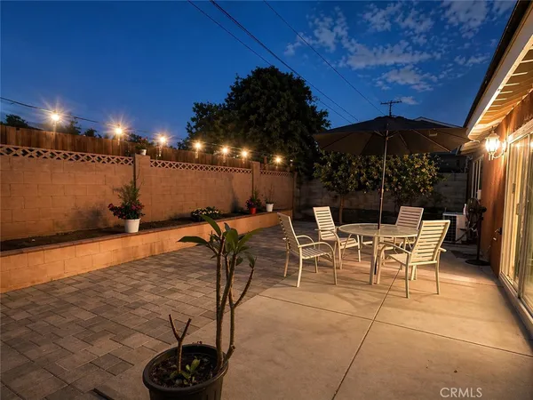 $988,000 | 5901 McKinley Avenue, South Gate, CA 90280