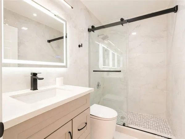 $988,000 | 5901 McKinley Avenue, South Gate, CA 90280