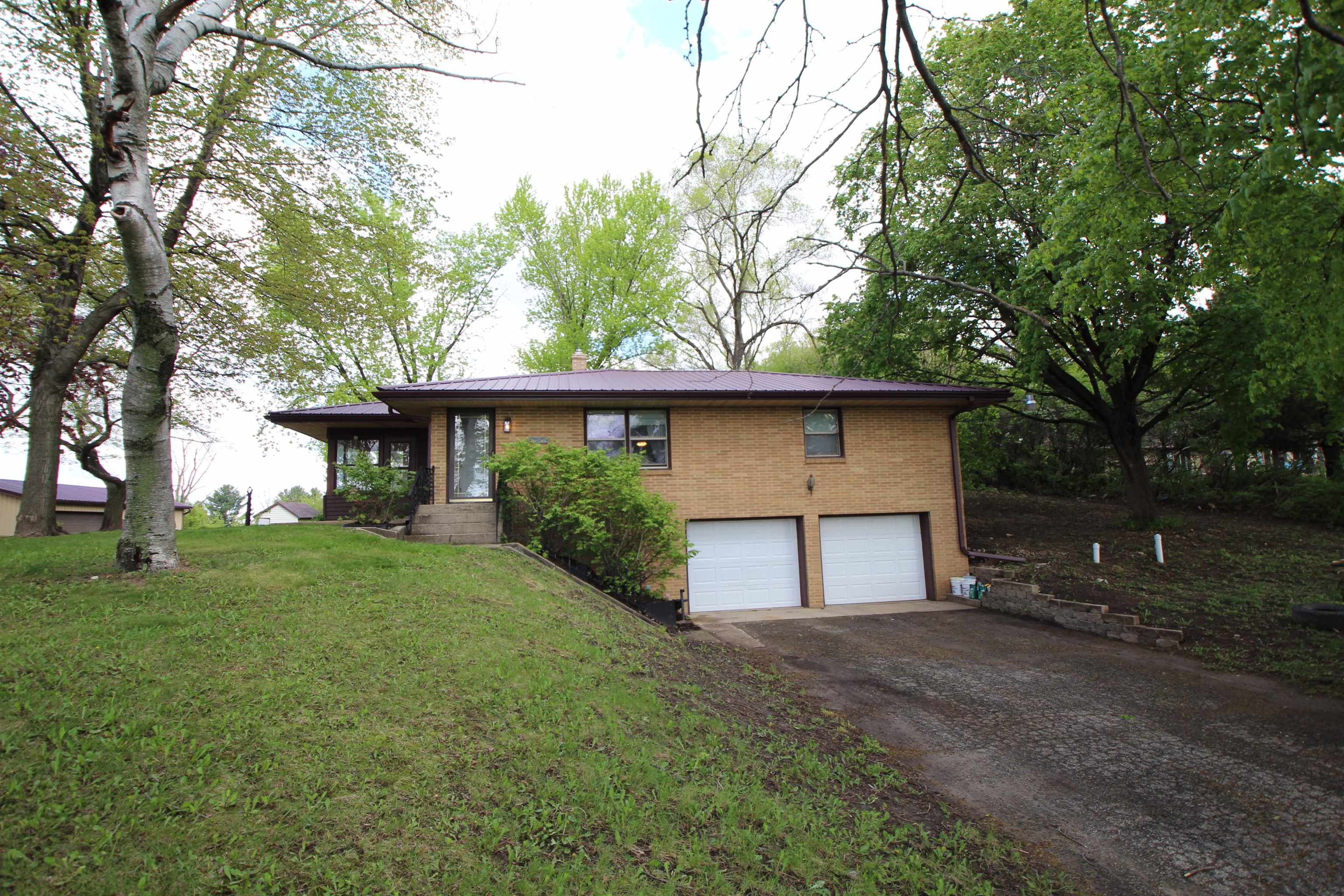 6704 East Rockton Road Roscoe, IL 61073 - Photo 1 of 21 Gallery Image 1