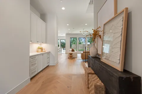 $2,950,000 | 8320 Cedarspur Drive, Houston, TX 77055