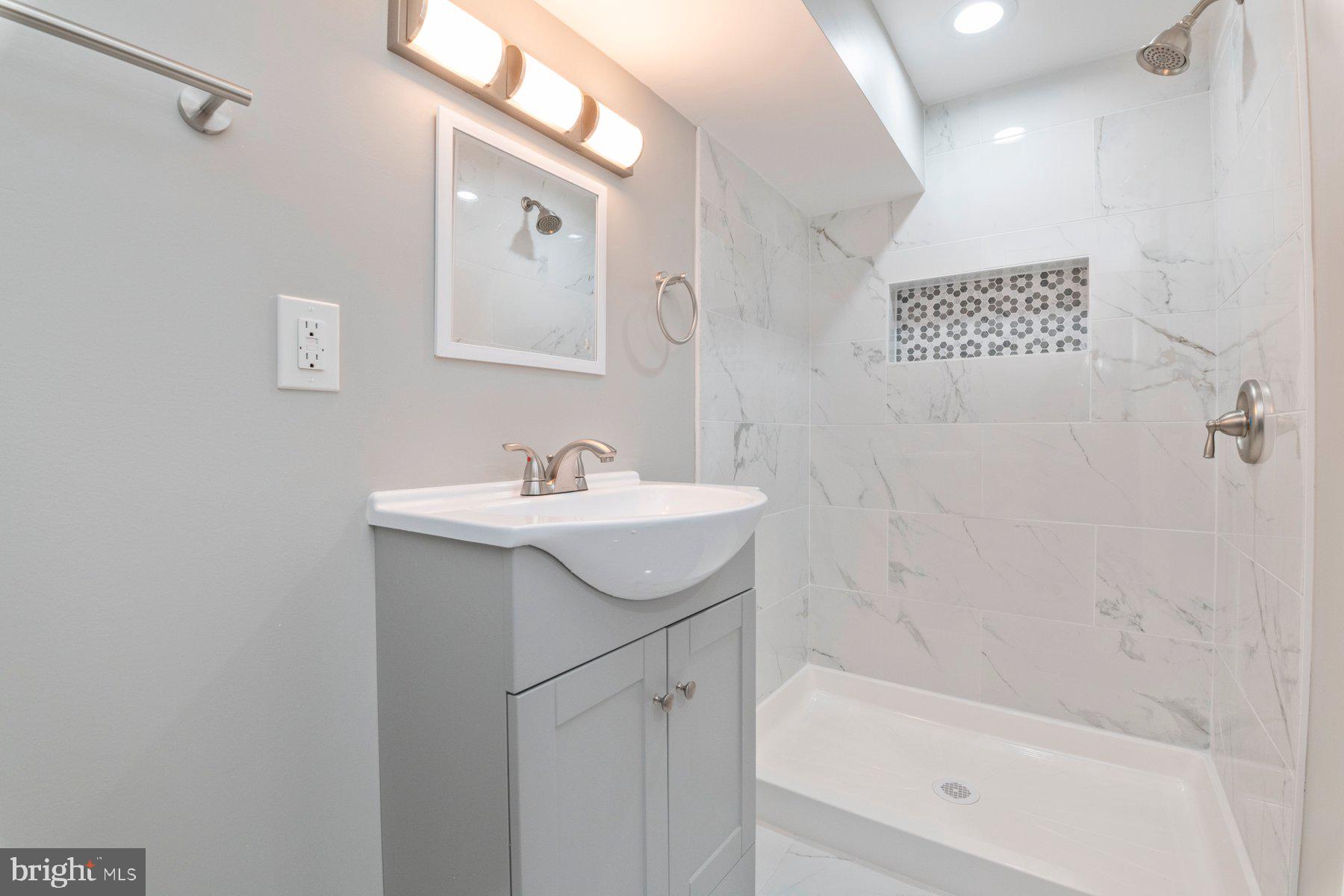 5733 Moravia Road Baltimore, MD 21206 - Photo 13 of 23 Gallery Image 13