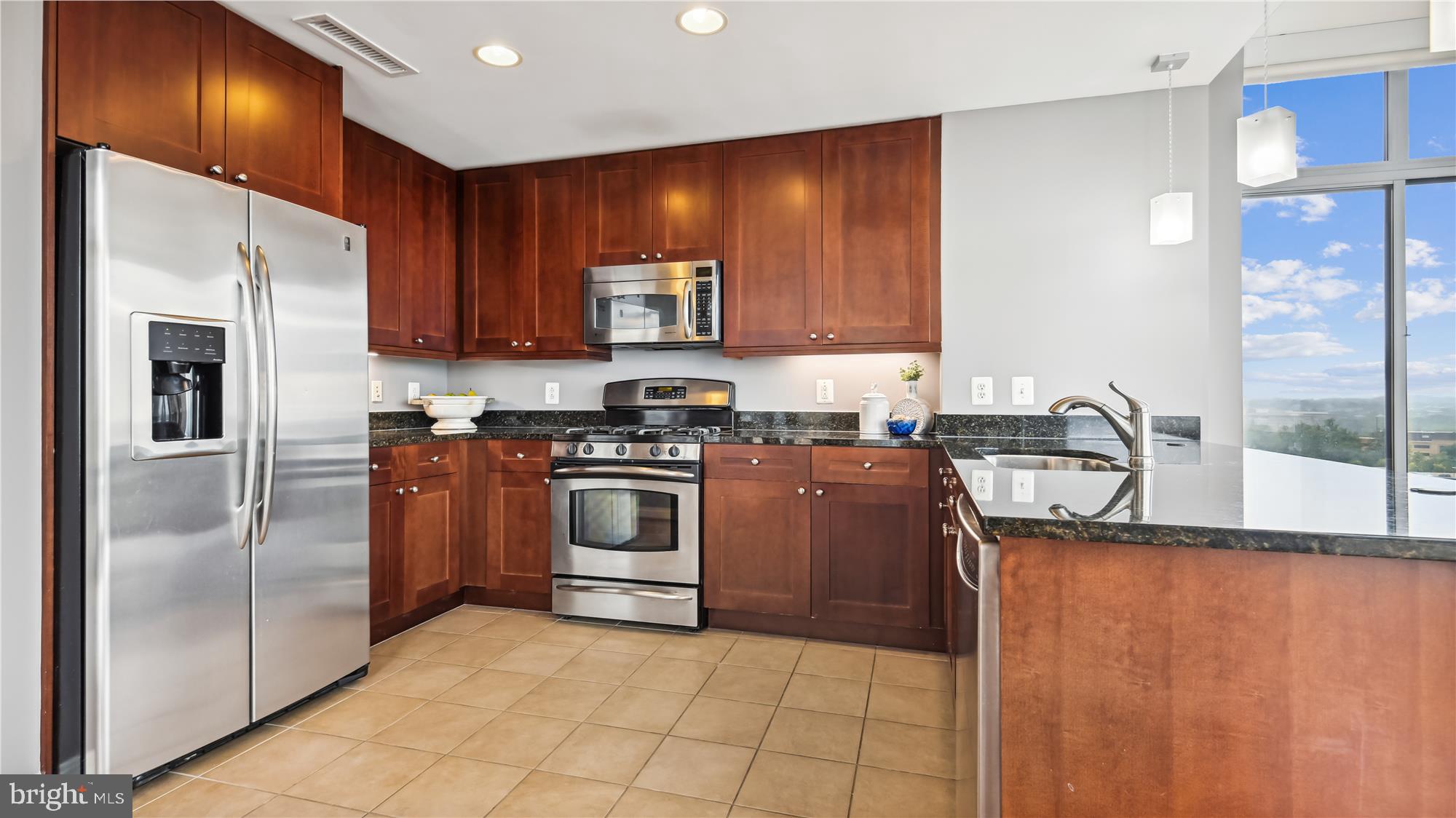 11990 Market Street, Unit 1017 Reston, VA 20190 - Photo 12 of 47