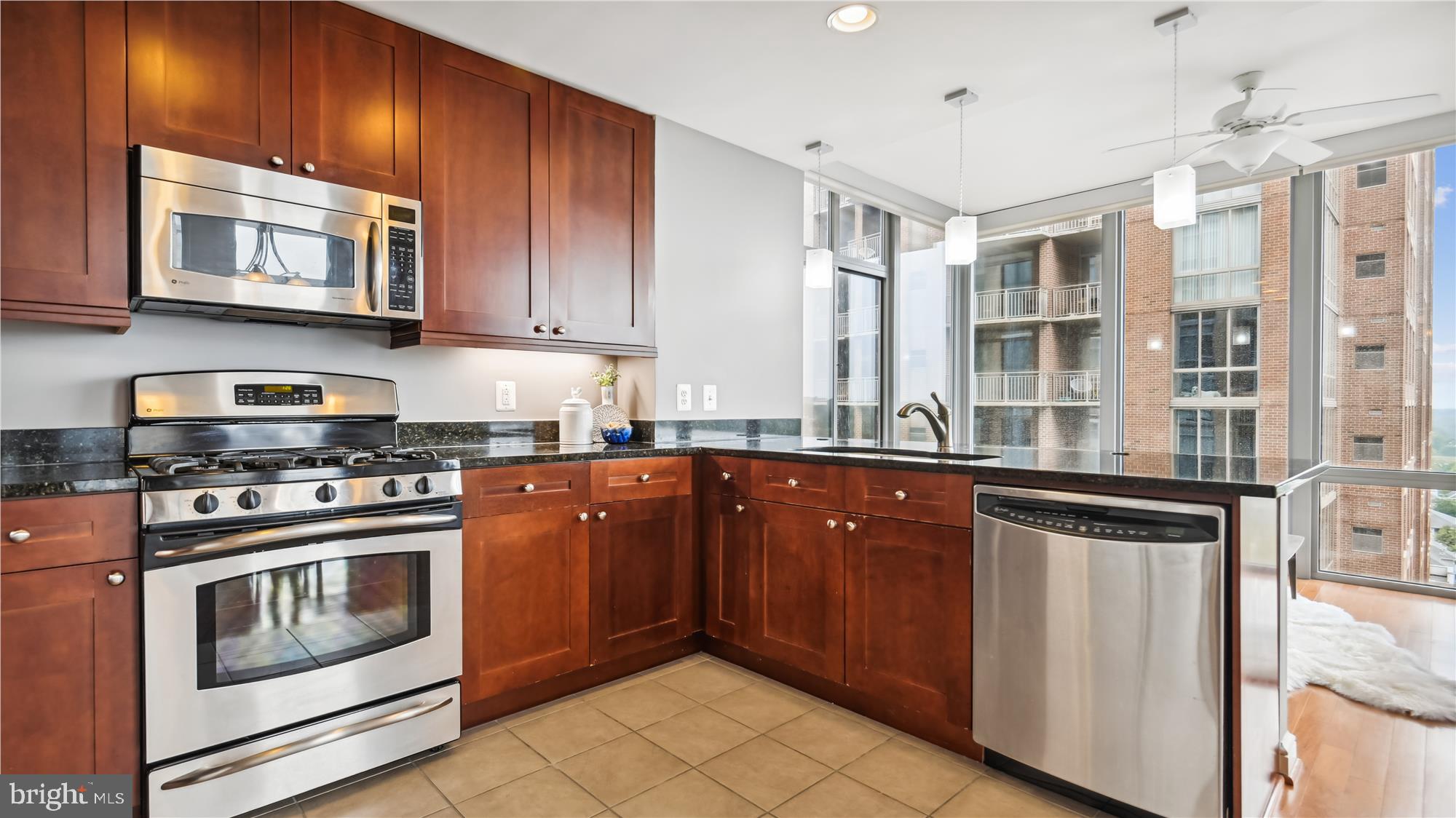 11990 Market Street, Unit 1017 Reston, VA 20190 - Photo 13 of 47