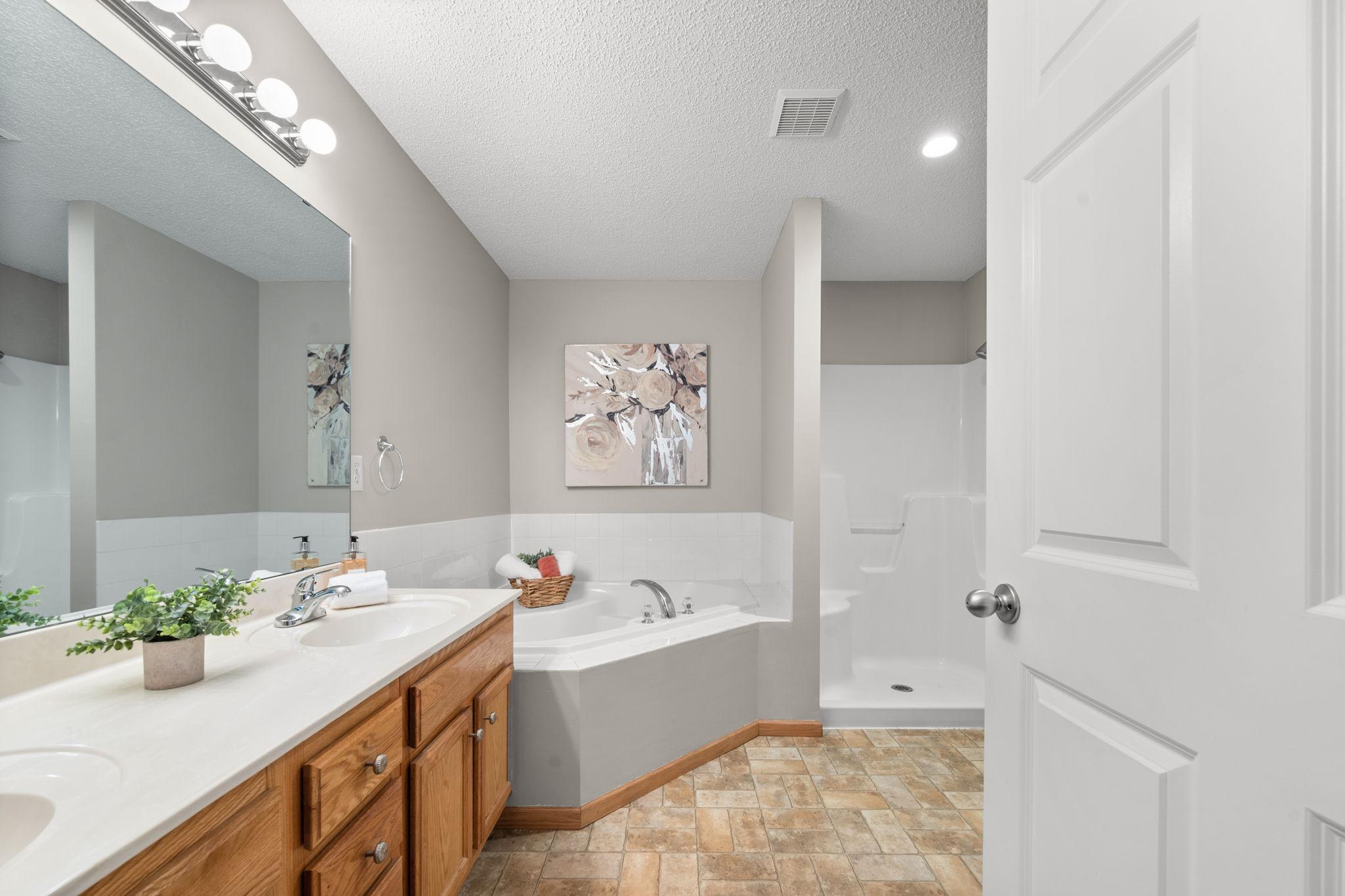 74 Crown Pointe Curve Hudson, WI 54016 - Photo 19 of 24