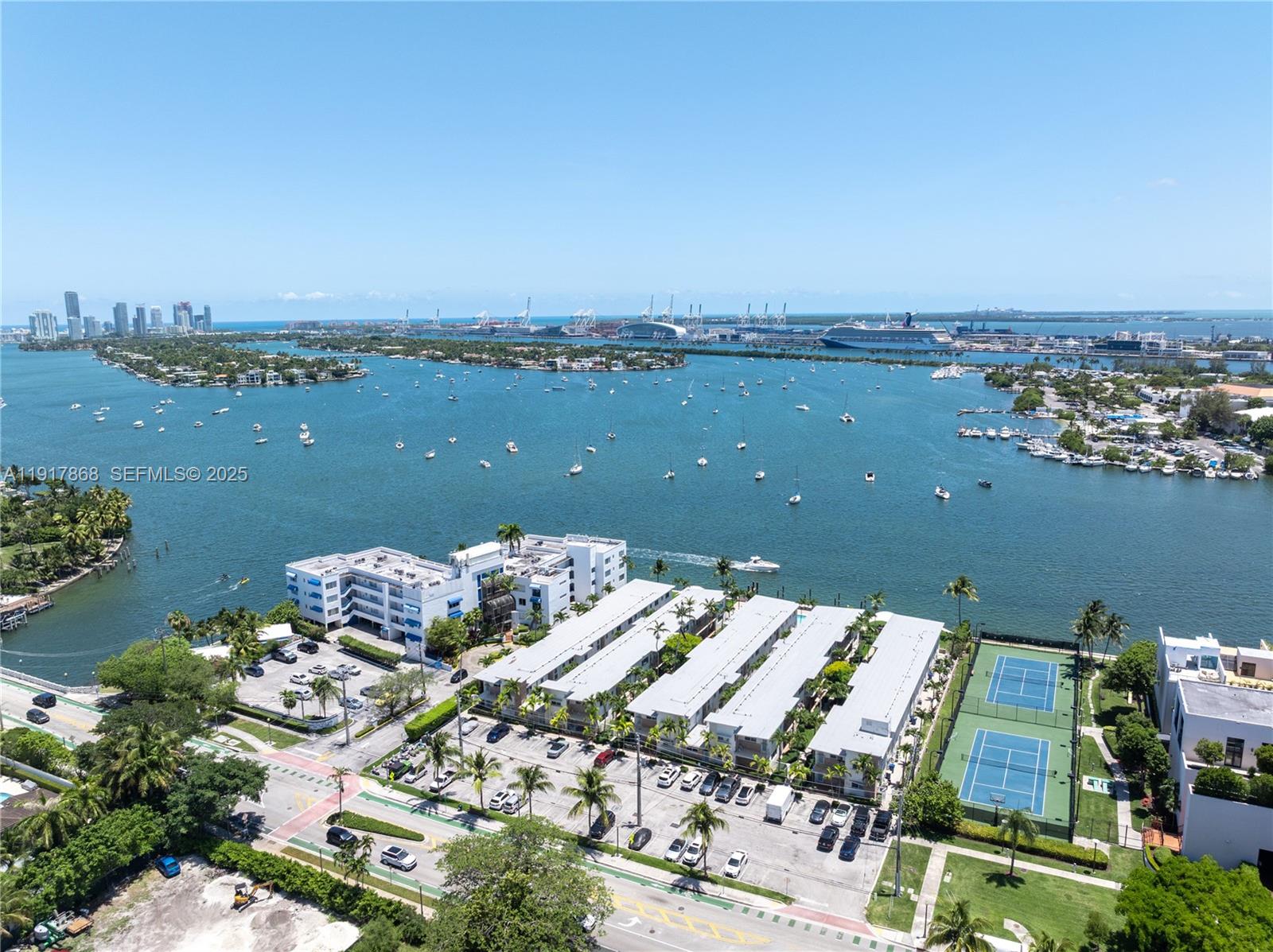 1120 Venetian Way, Unit 1D Miami, FL 33139 - Photo 10 of 11 an aerial view of a house with floor to dining space