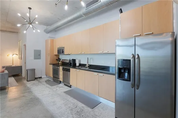 $2,700 | 2100 Van Buren Street, Unit 308, Hollywood, FL 33020
