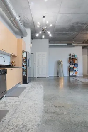 $2,700 | 2100 Van Buren Street, Unit 308, Hollywood, FL 33020