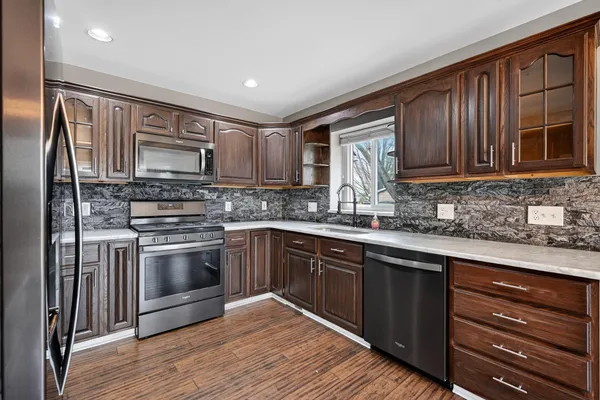 $465,000 | 4125 Rural Street, Waterford, MI 48329