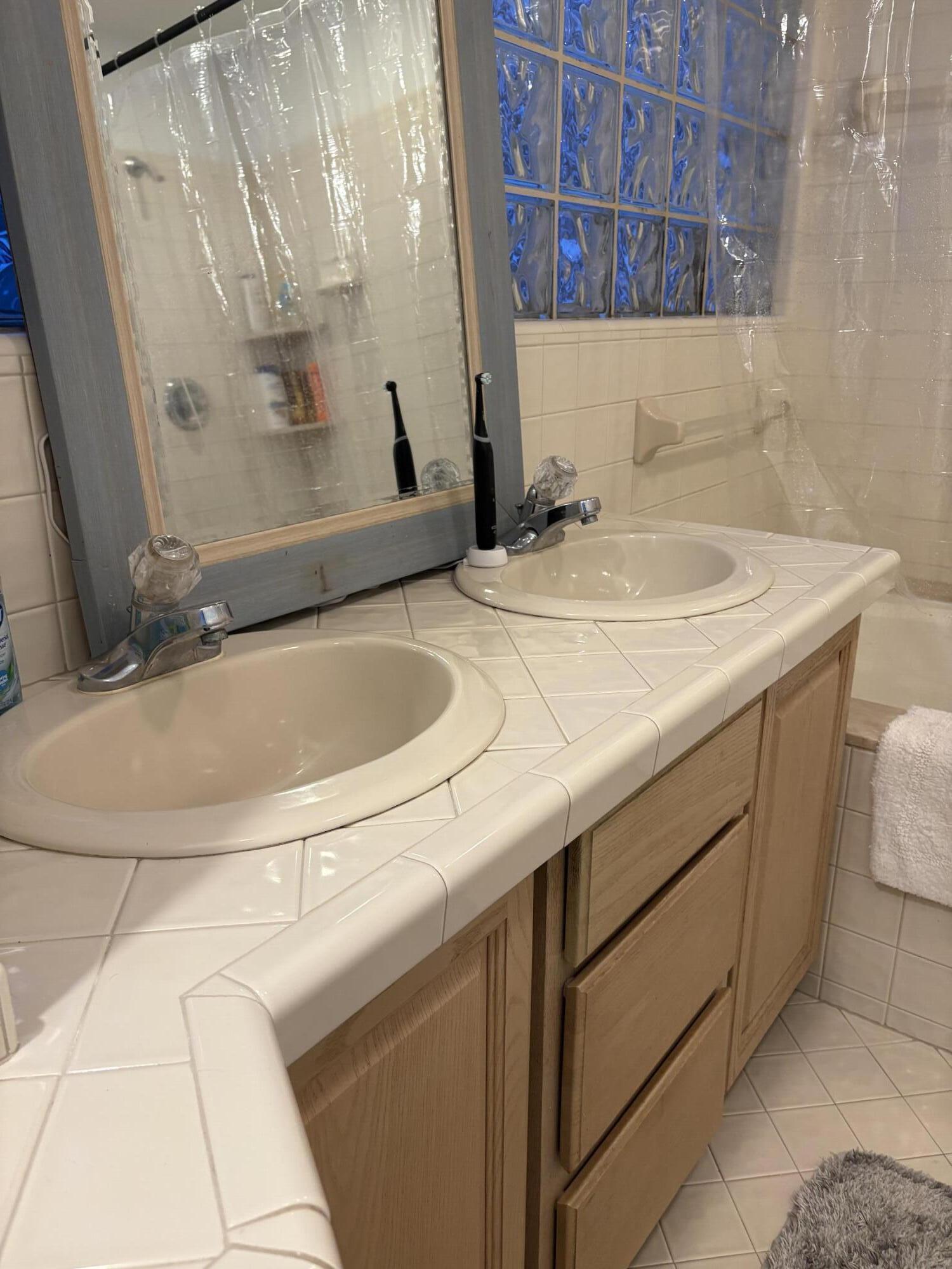 4125 Rural Street Waterford, MI 48329 - Photo 28 of 45 master bathroom 4