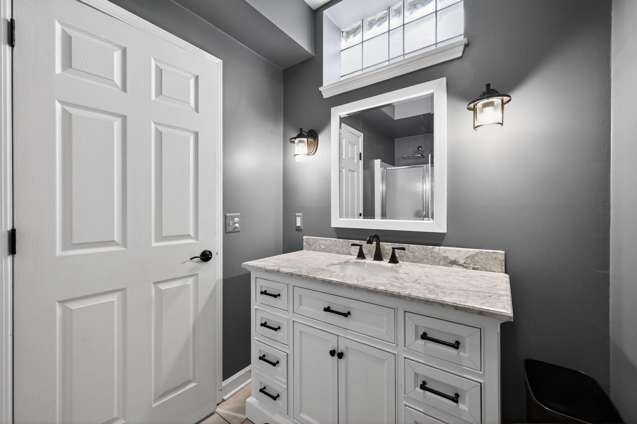 4125 Rural Street Waterford, MI 48329 - Photo 43 of 54 downstairs bath-33