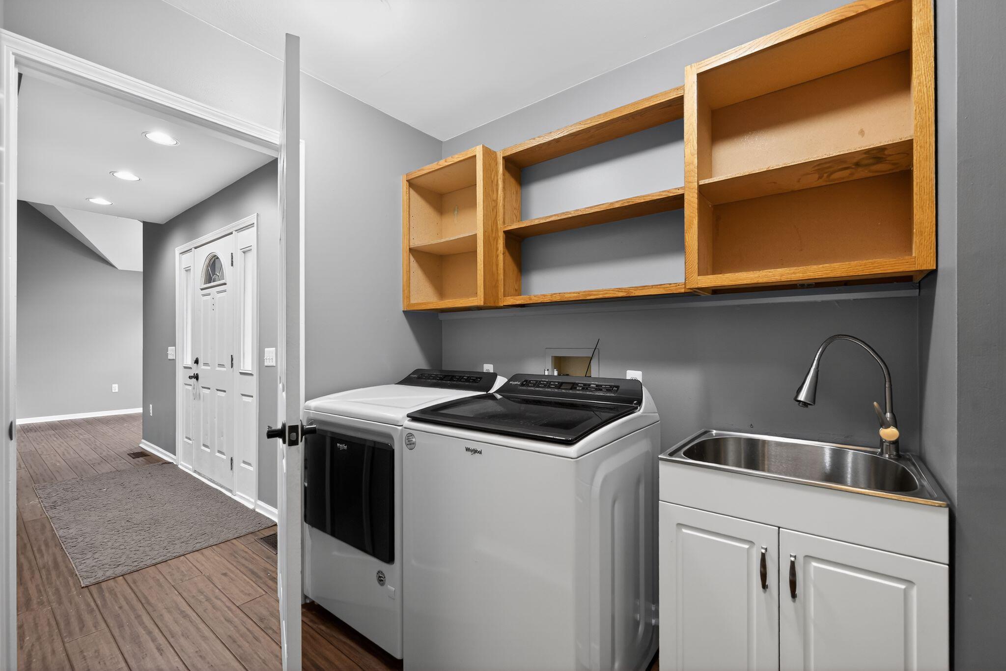 4125 Rural Street Waterford, MI 48329 - Photo 45 of 54 laundry-42