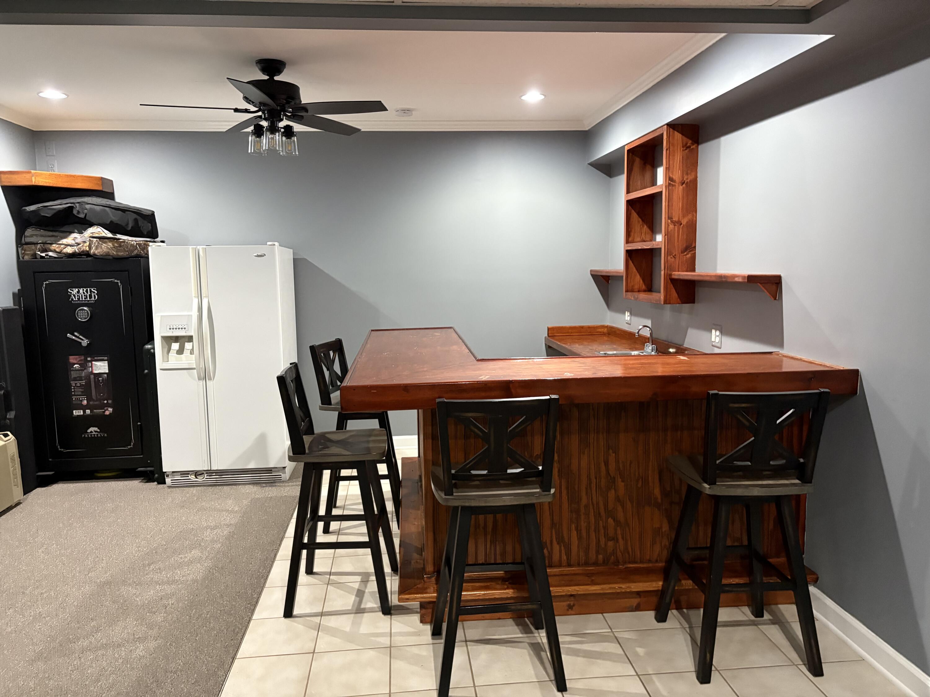 4125 Rural Street Waterford, MI 48329 - Photo 45 of 45 Downstairs bar-2