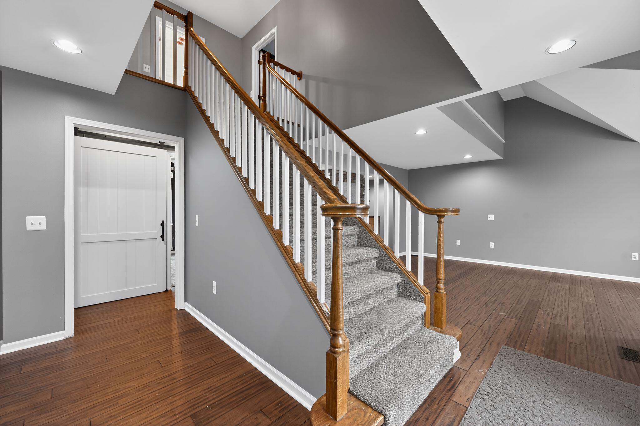 4125 Rural Street Waterford, MI 48329 - Photo 6 of 54 stairs-41