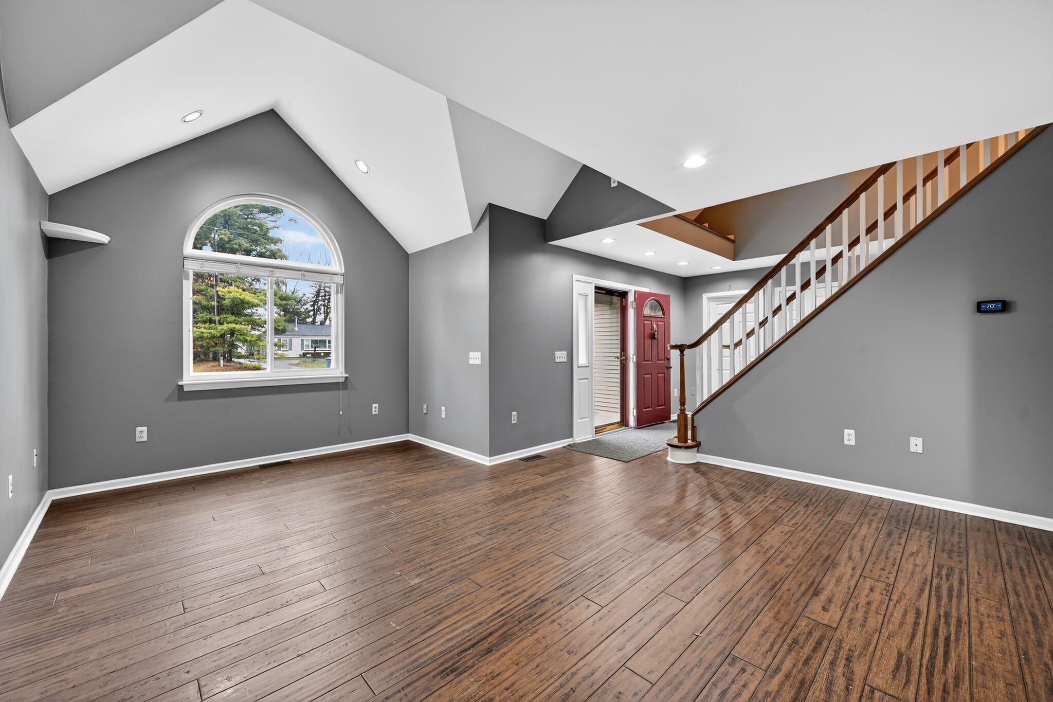 4125 Rural Street Waterford, MI 48329 - Photo 8 of 54 living room-20