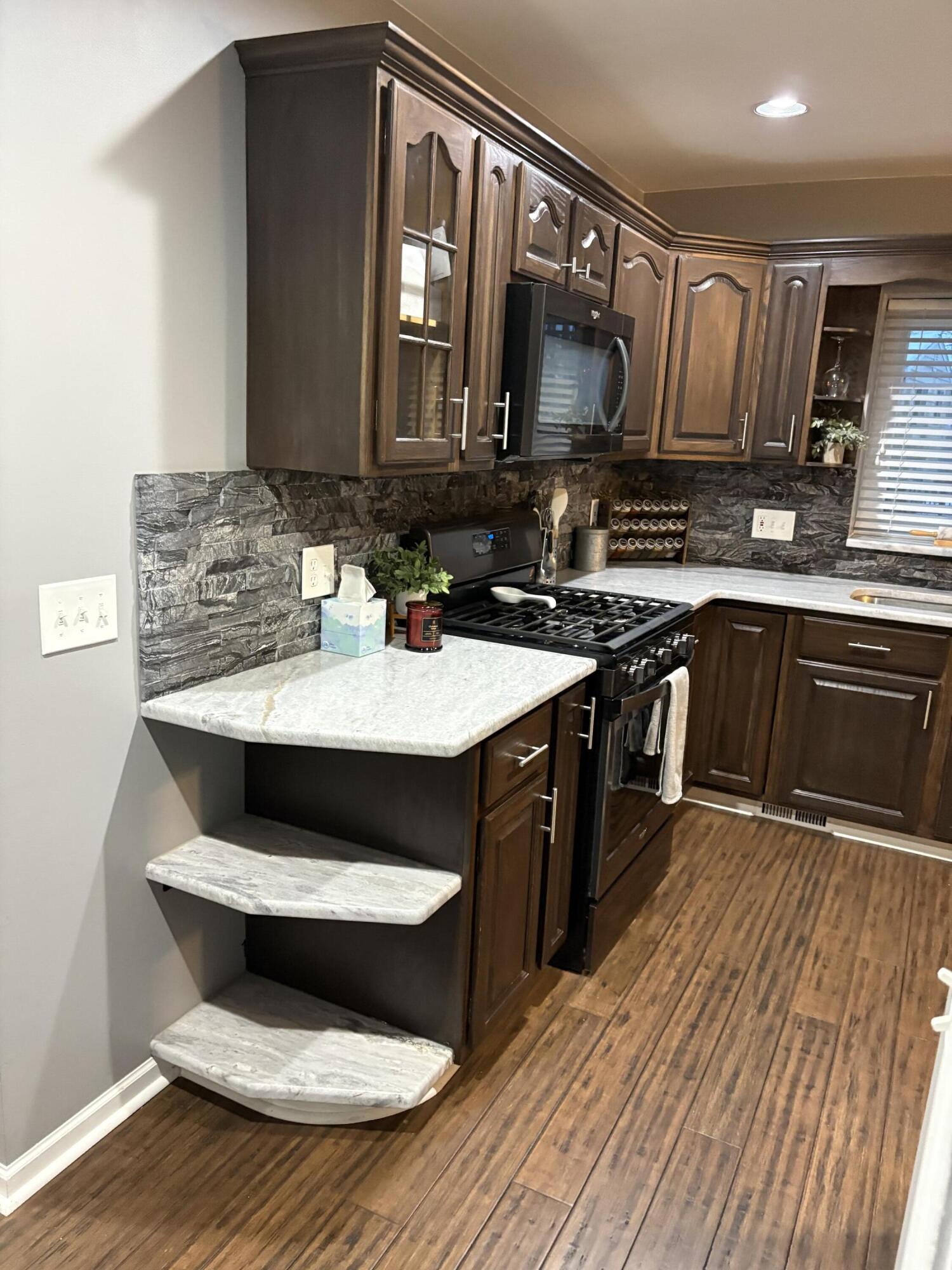 4125 Rural Street Waterford, MI 48329 - Photo 9 of 45 kitchen 3