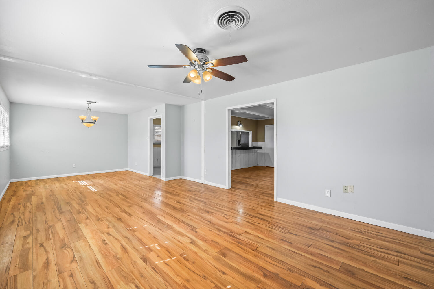 2136 52nd Street Lubbock, TX 79412 - Photo 7 of 44 2136 52nd St-3