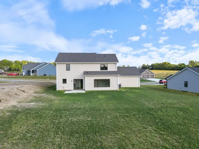 $369,900 | 130 Longrifle Road, Warsaw, IN 46580