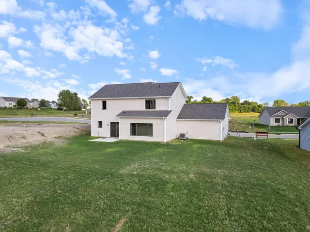 $369,900 | 130 Longrifle Road, Warsaw, IN 46580