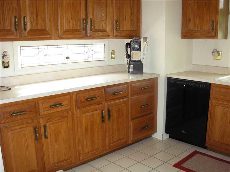 7677 River Road Indianapolis, IN 46240 - Photo 14 of 16 Gallery Image 14