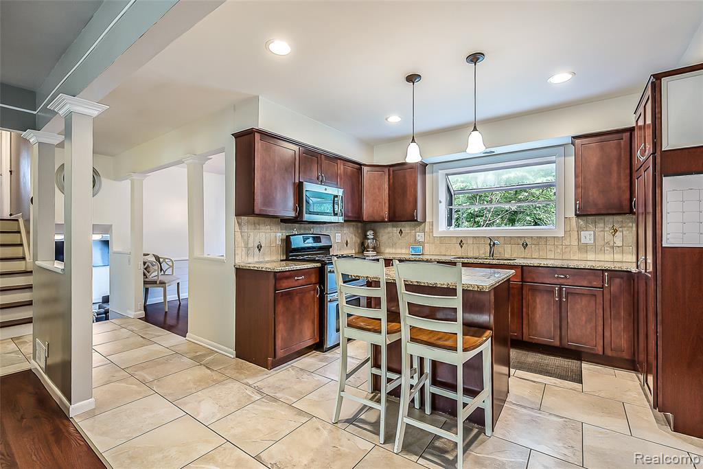 32314 Craftsbury Road Farmington Hills, MI 48334 - Photo 8 of 32