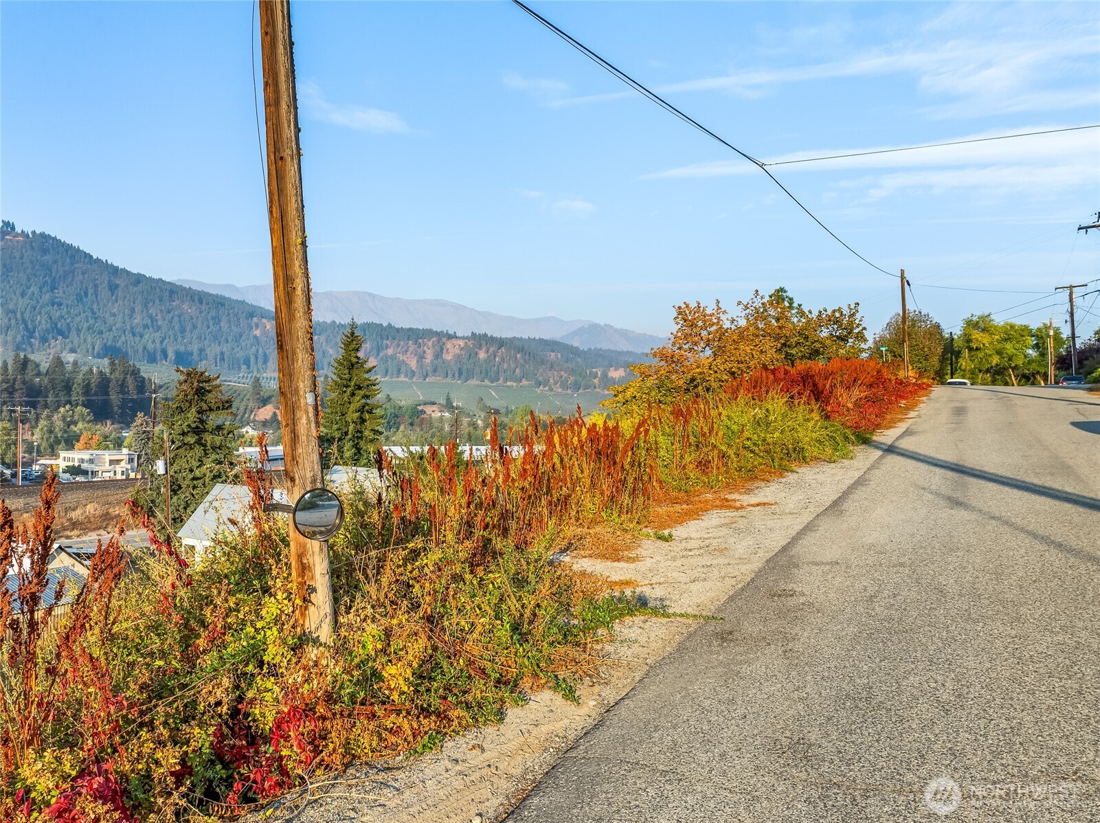 14 High Street Peshastin, WA 98847 - Photo 8 of 12 a view of a city